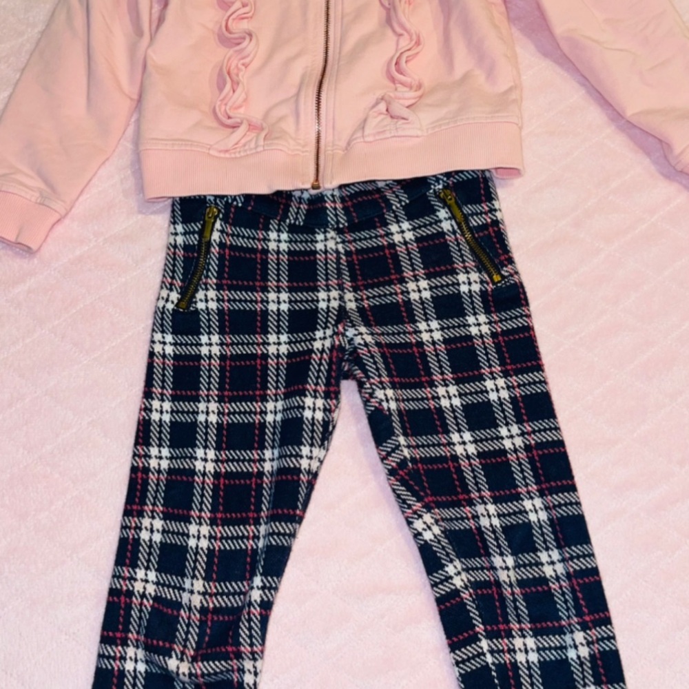 Janie and Jack set